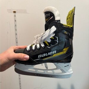 Boys Hockey Skates. Size 11